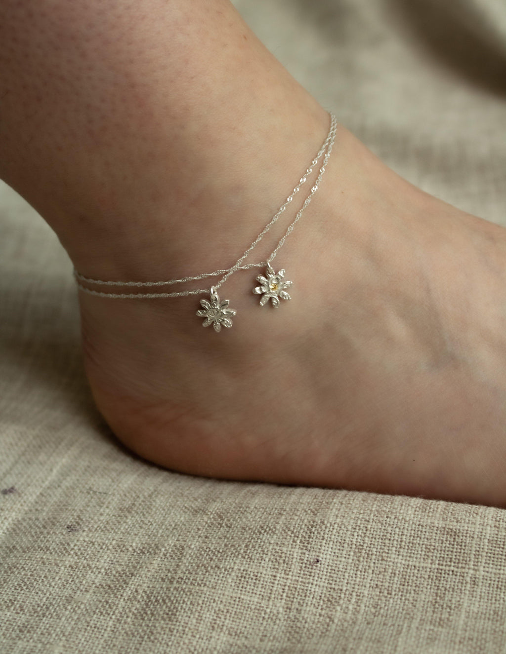 Daisy Anklet - BlossomJewellery