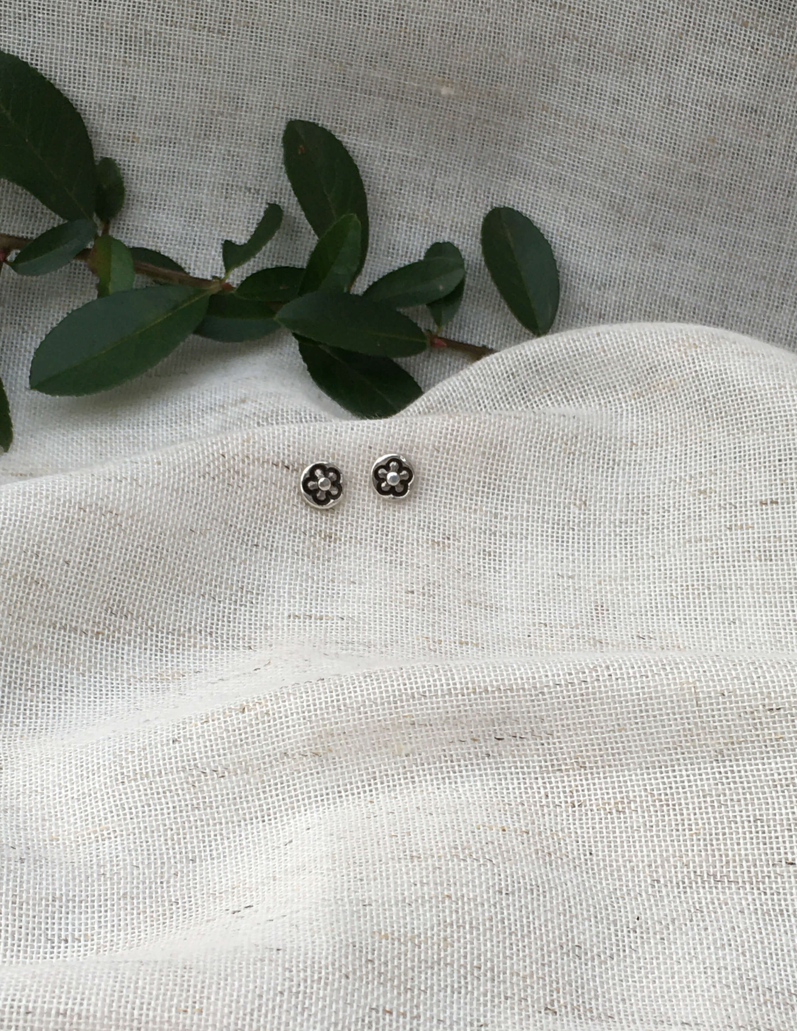 Forget-me-not stud earrings