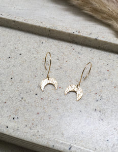 Crescent moon 14k Goldfilled hammered earrings