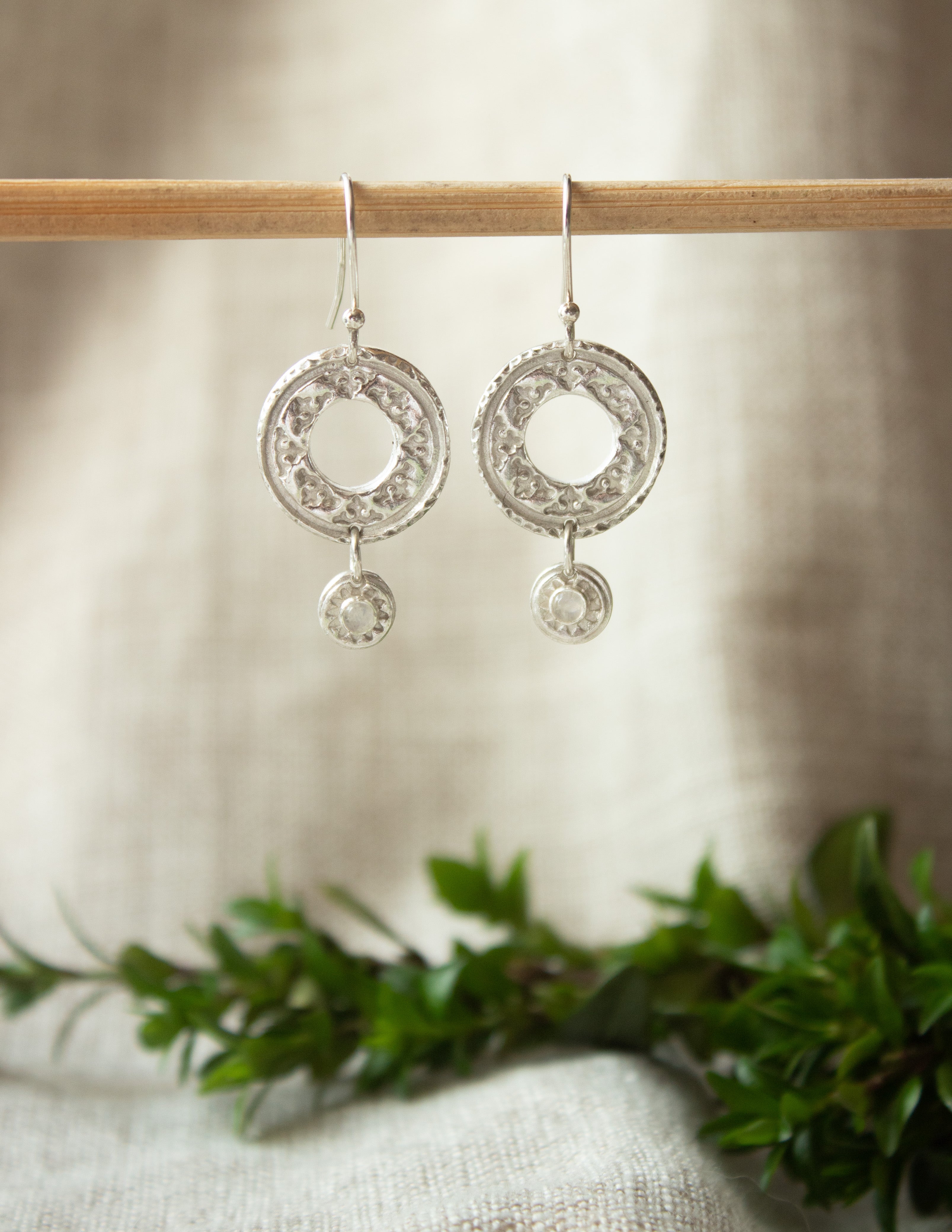 Peseta gemstone drop earrings