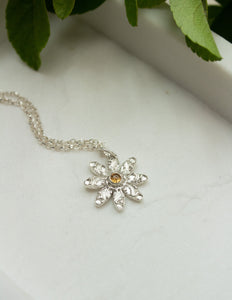 Daisy citrine necklace