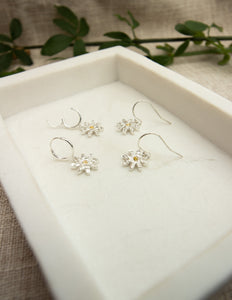 Mini Daisy earrings