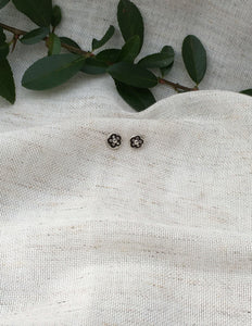 Forget-me-not stud earrings