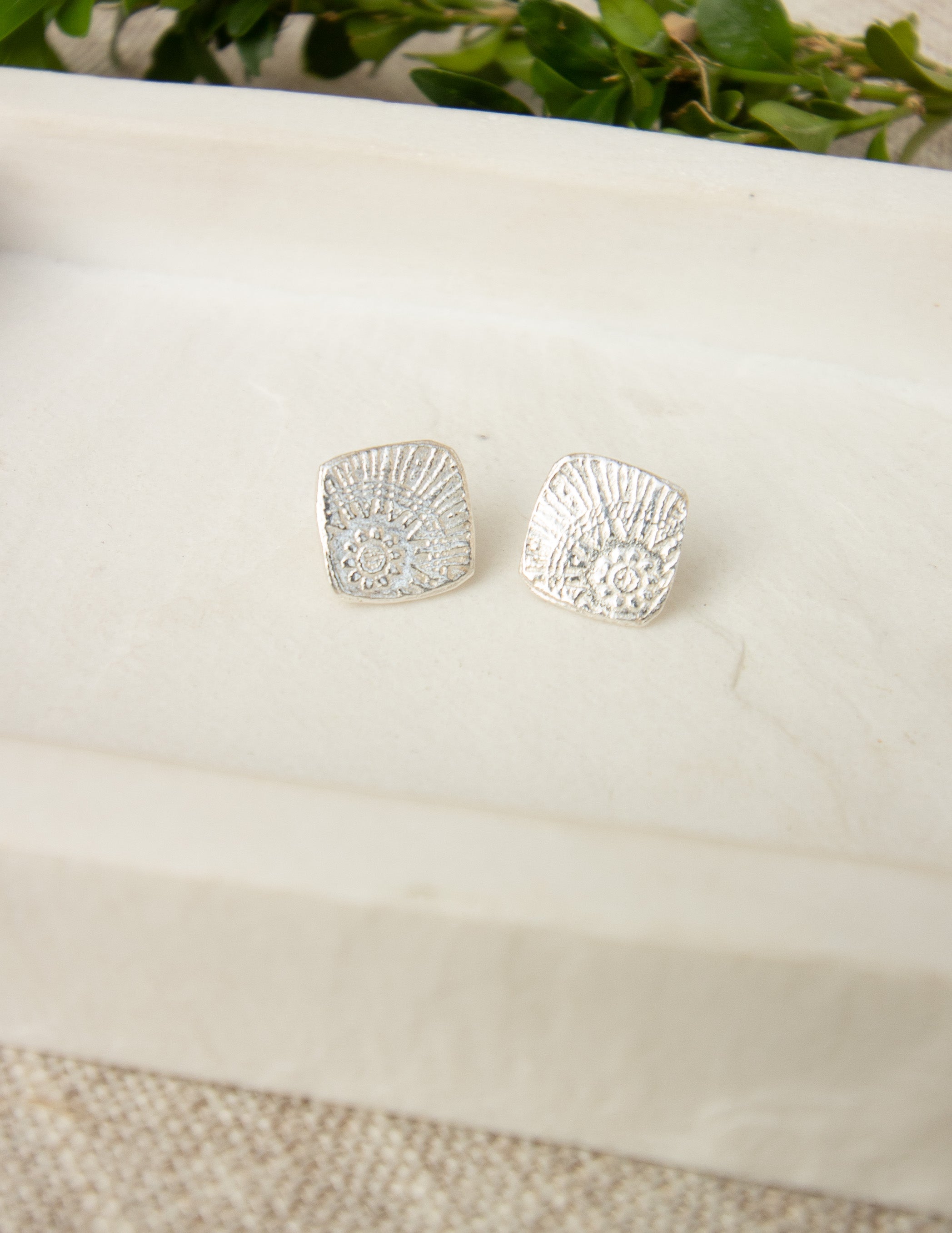 Empress sister stud earrings