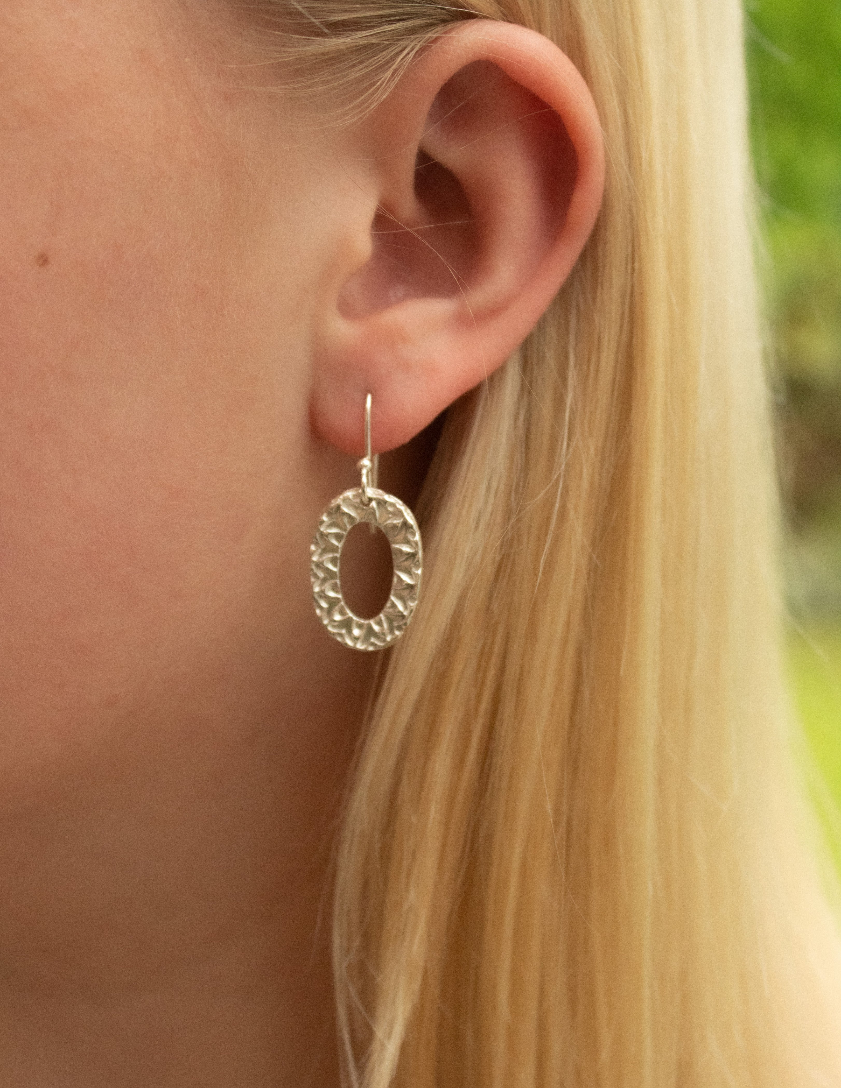 Delilah oval earrings