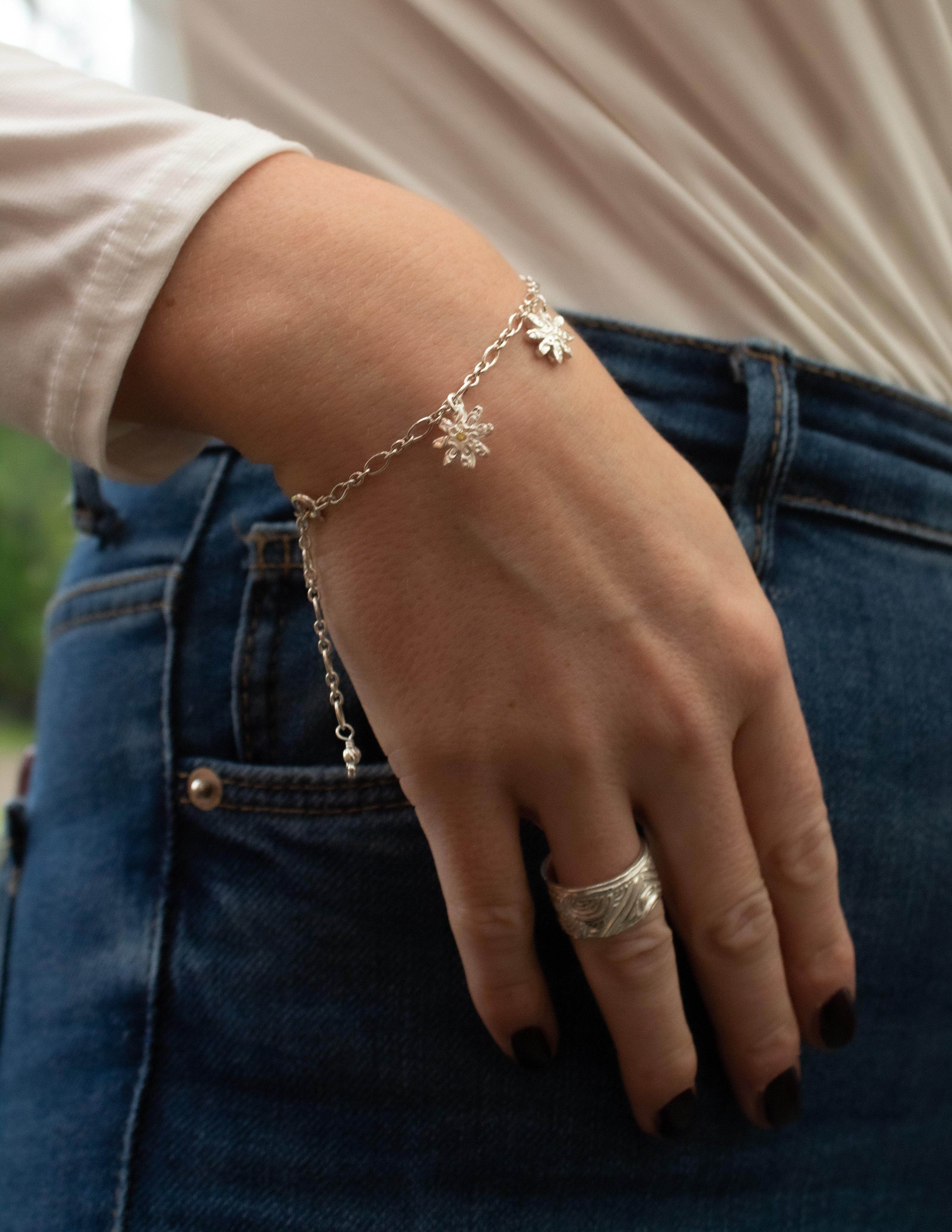 Daisy chain bracelet - BlossomJewellery